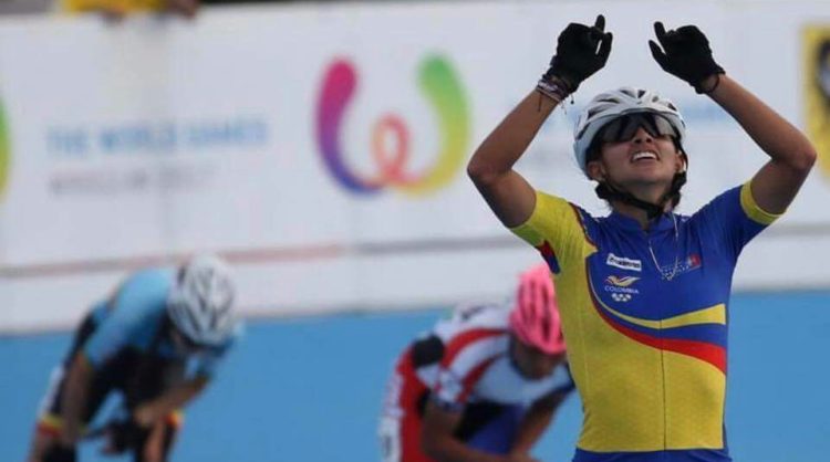 Cortesía. Fabriana Arias y su entrenador, Iván Vargas, son clave del éxito del patinaje colombiano.