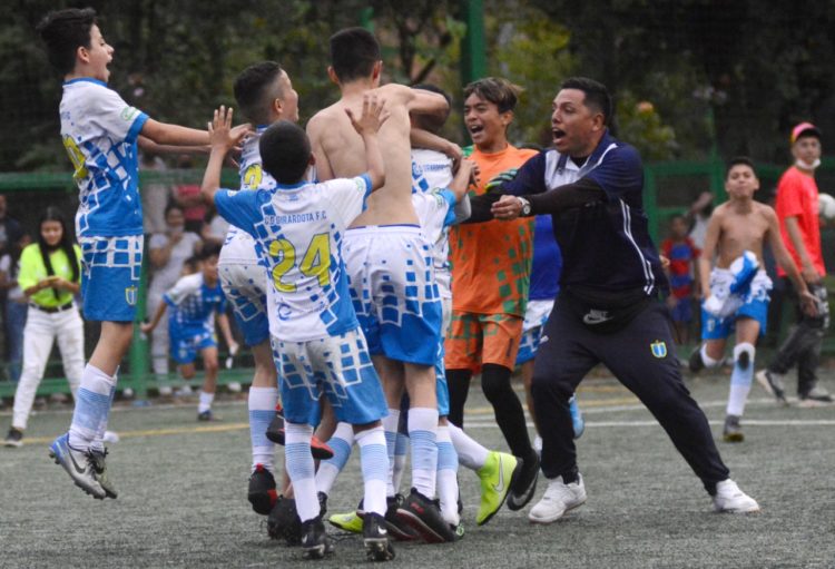 Foto Wilson Valencia. Grandes emociones se vivieron en la cancha #2 de la Unidad Deportiva de Belén