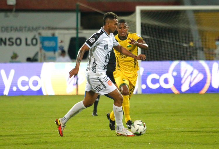 envigado-gano-y-se-acerco-a-la-ocho