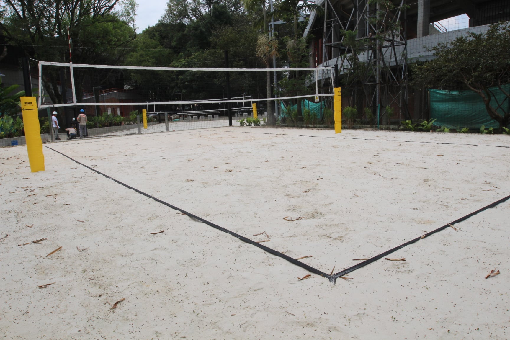 Escuchando carrera Mamá Envigado estrena canchas de voleibol playa - ACORD Antioquia