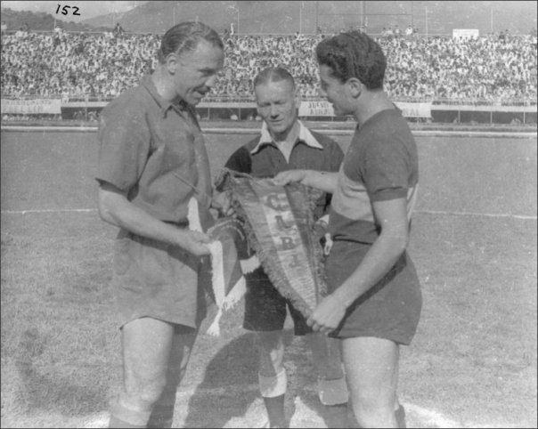 El día en que un técnico del DIM se metió a la cancha a jugar