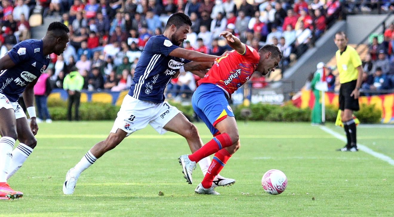 Medellín se conformó con el empate