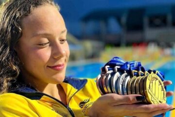 Karen Durango es la deportista del año para la natación antioqueña