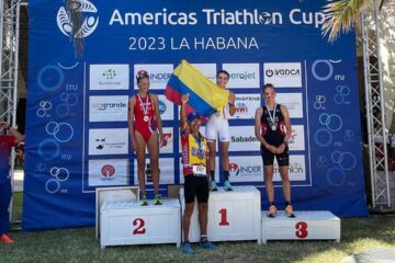 Carolina Velásquez fue campeona en la VII Triatlón de la Habana
