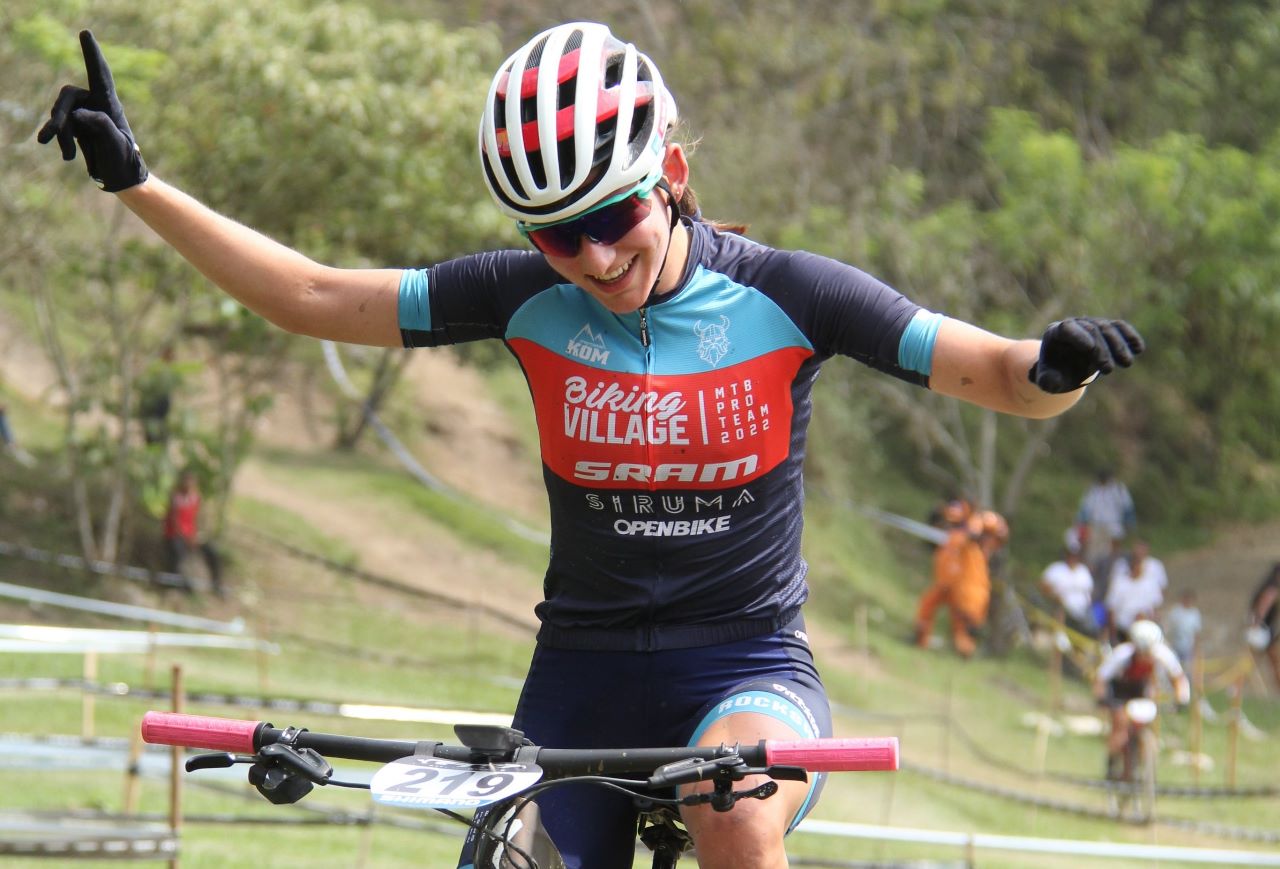 Roa y Monroy, campeones élite de la Copa Nacional de MTB