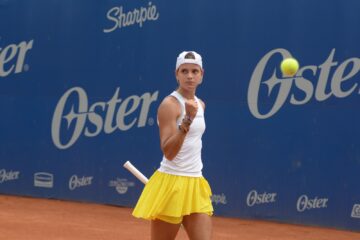 Emiliana Arango y Yuliana Lizarazo se estrenan con victorias en la Copa Oster WTA 125