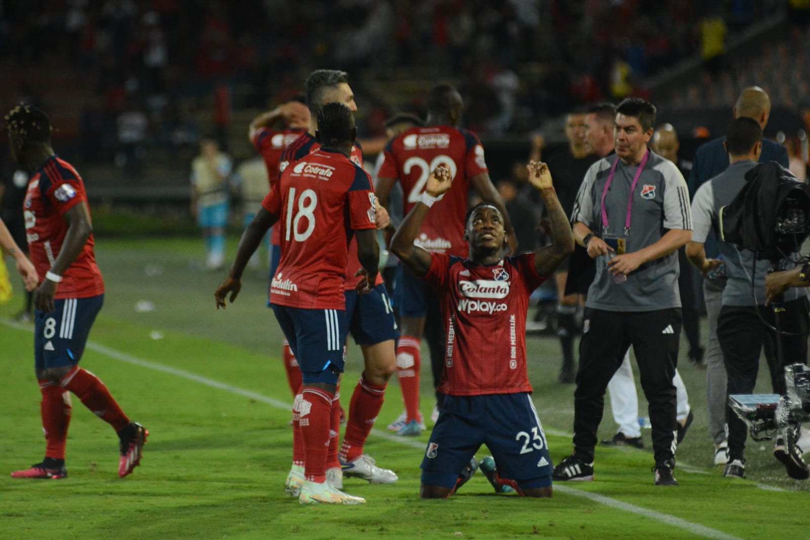 Medellín sufrió pero volvió a ganar