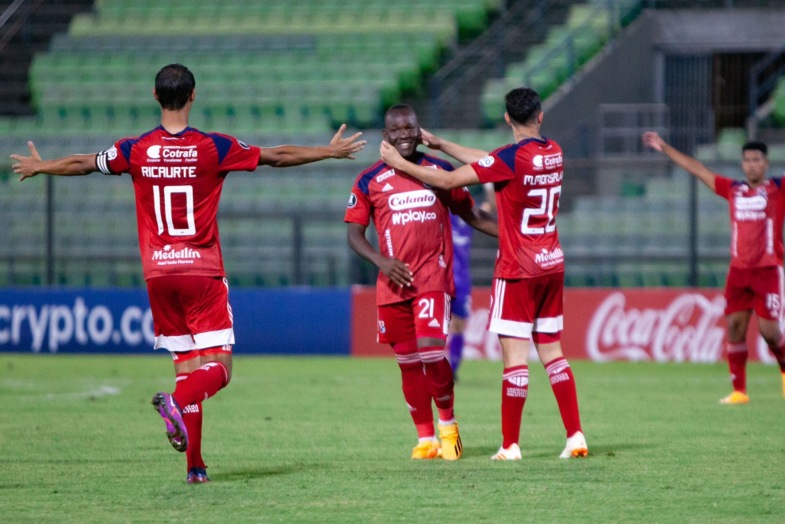 Medellín se puso a un paso de los Octavos de final