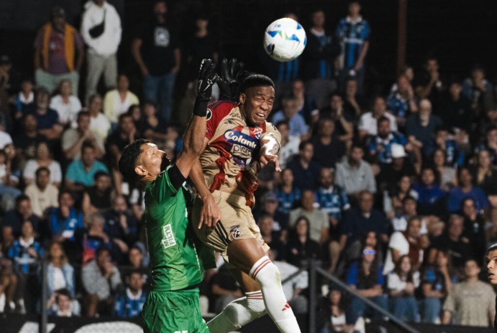 Valiosa victoria en Uruguay: el DIM con un pie en la próxima fase de Copa Libertadores