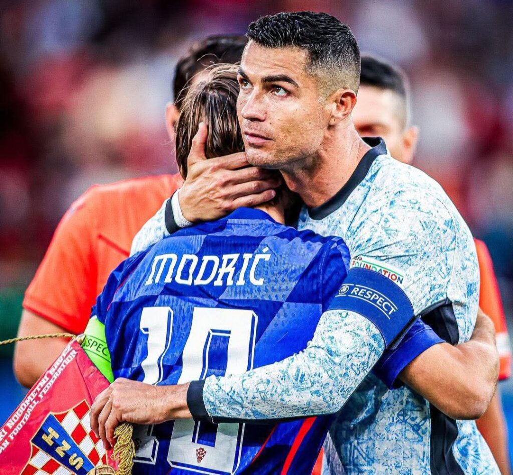 El campeón de Europa empieza el mata-mata en el día del adiós definitivo de Cristiano o Modrić