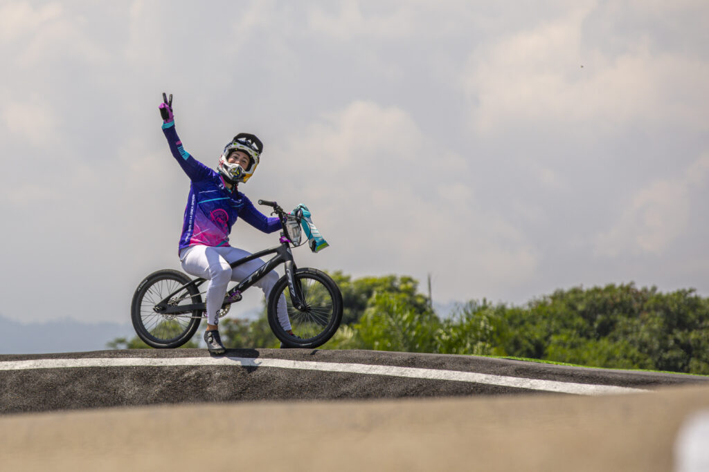 Mariana Pajón regresa a las pistas con la bicicleta GW G-FORCE