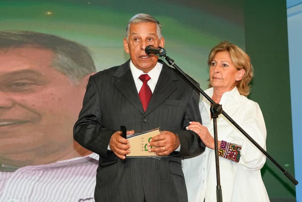 ‘Campuzano: una vida espectacular’, el nuevo libro de Guillermo Zuluaga en honor a Jorge Eliécer Campuzano